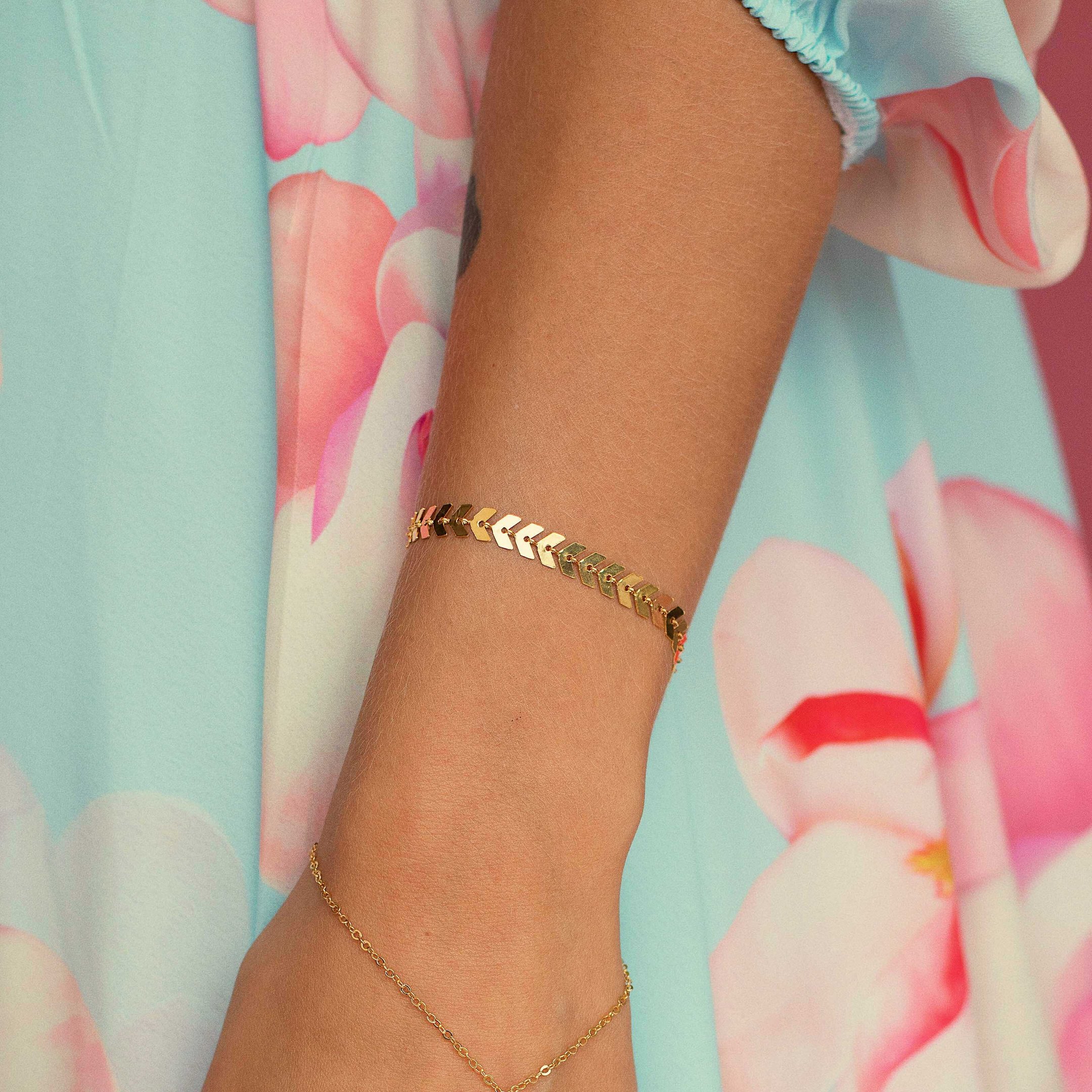 PULSEIRA ESCAMADA DOURADA FOLHEADA