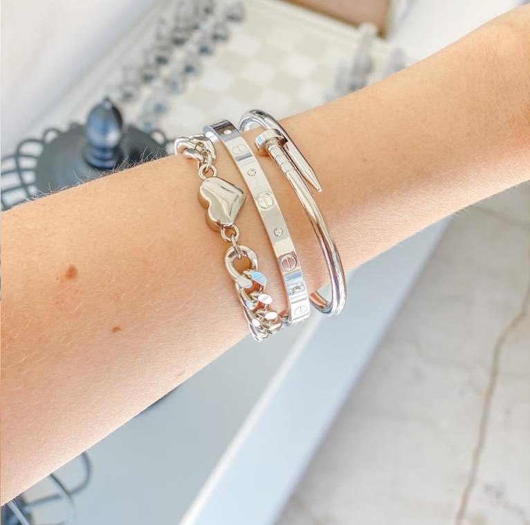 BRACELETE PREGO ART PRATEADA FOLHEADO