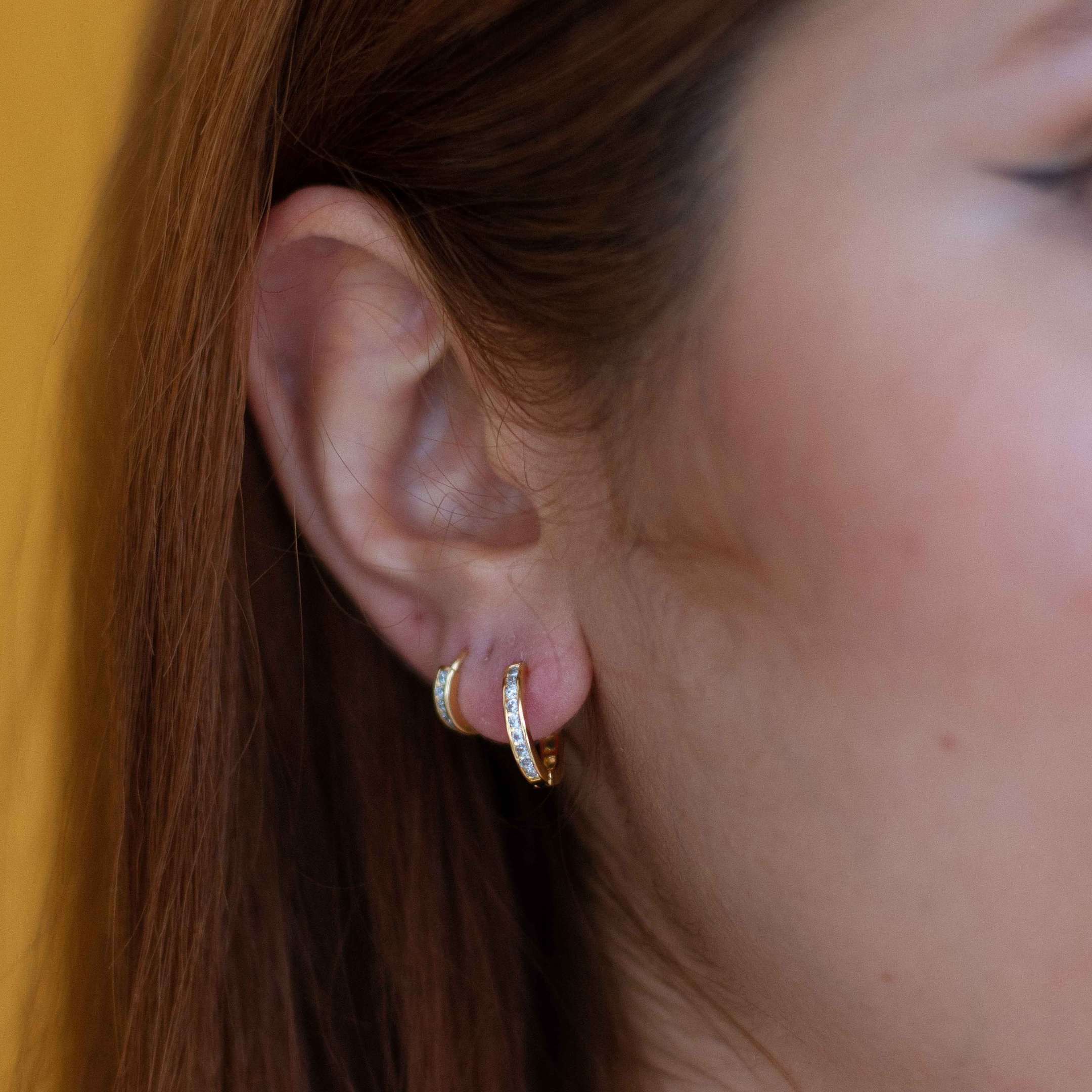 KIT DOIS PARES ARGOLA ZIRCONIA COM FURO G/M DOURADO FOLHEADO