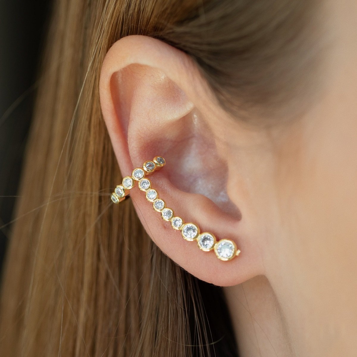 EAR CUFF REDONDA CRISTAL DOURADO FOLHEADO
