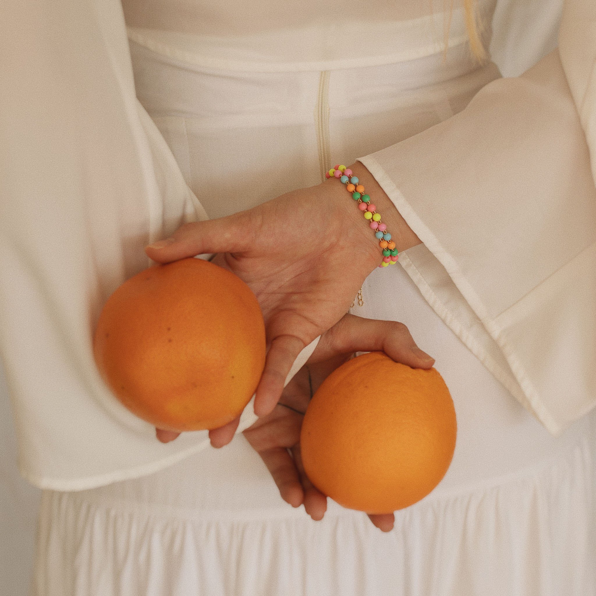 PULSEIRA BOLINHA COLORIDAS DOURADO FOLHEADO