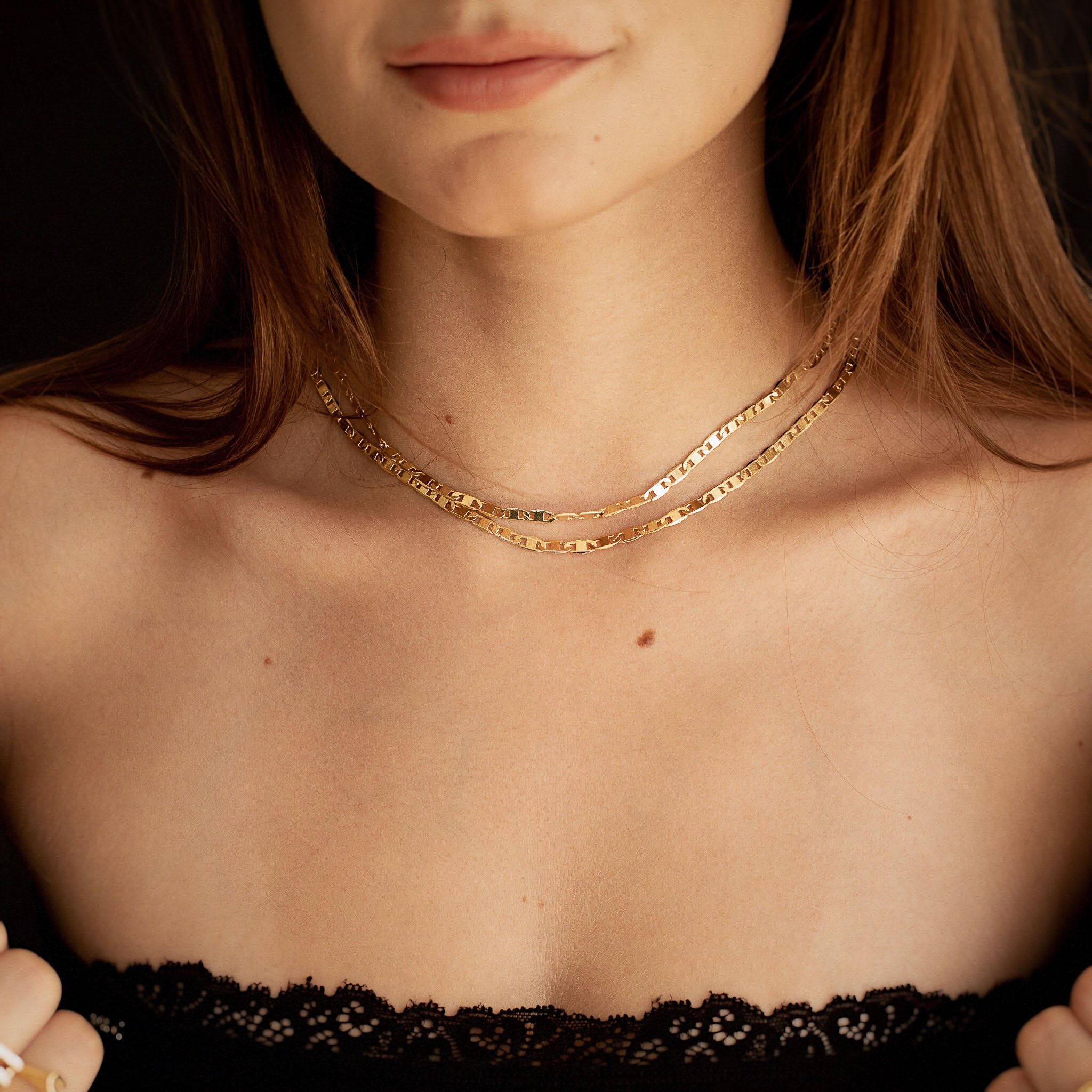 CHOKER DUPLA ELOS ACHATADOS THASSIA DOURADO FOLHEADO