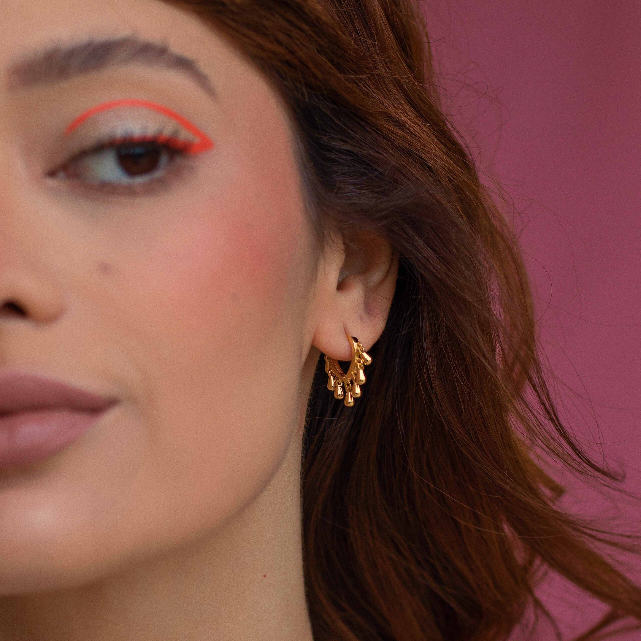 ARGOLA CASCATA DE GOTAS DOURADO FOLHEADO