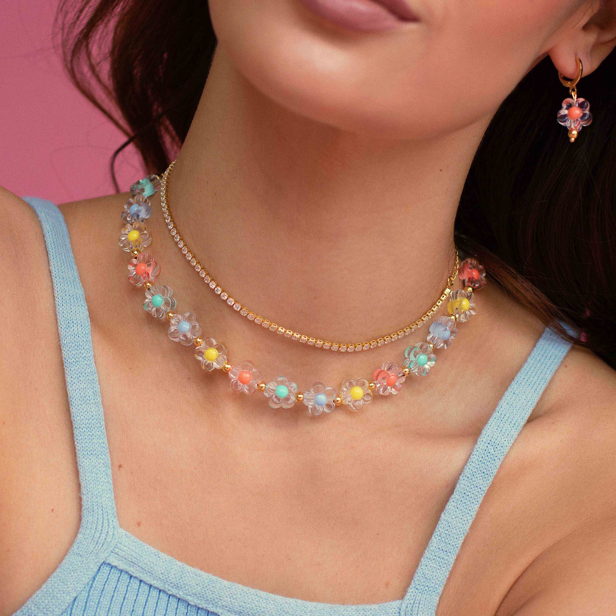 CHOKER FLOR ACRILICA DOURADO FOLHEADO