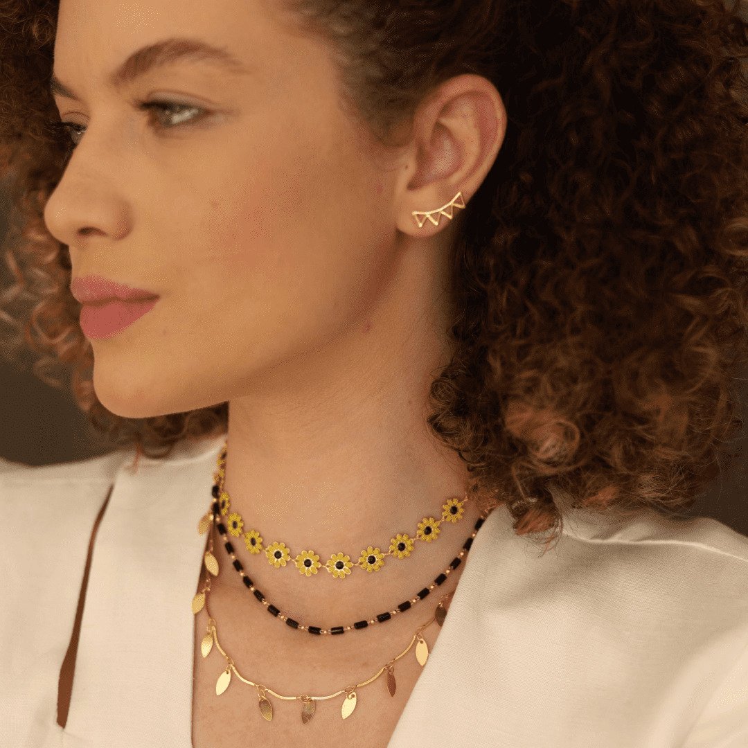 CHOKER FLORES PRETO E AMARELO DOURADO FOLHEADO