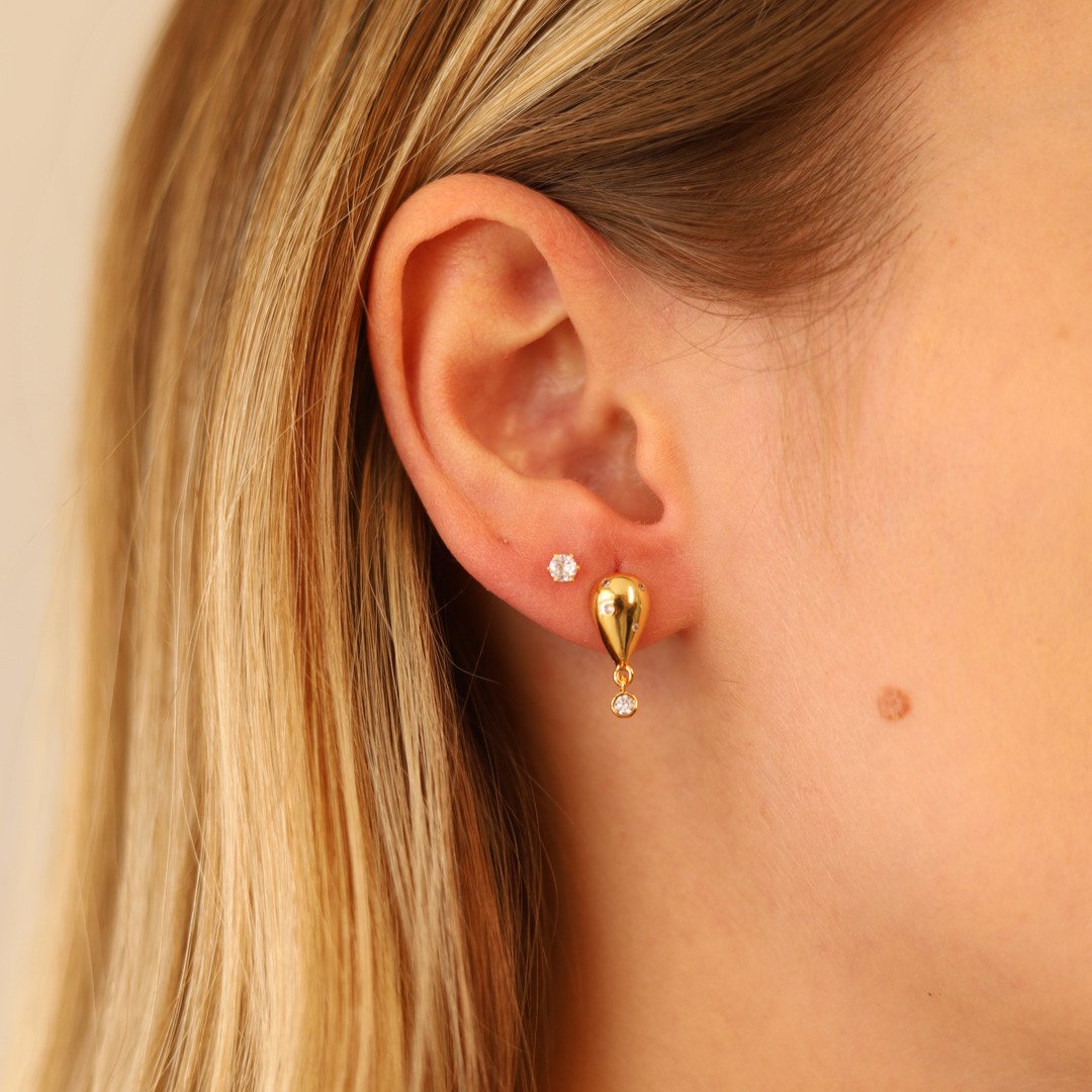 KIT BRINCO GOTA COM MINI ZIRCONIAS E MINI PONTO DE LUZ DOURADO FOLHEADO