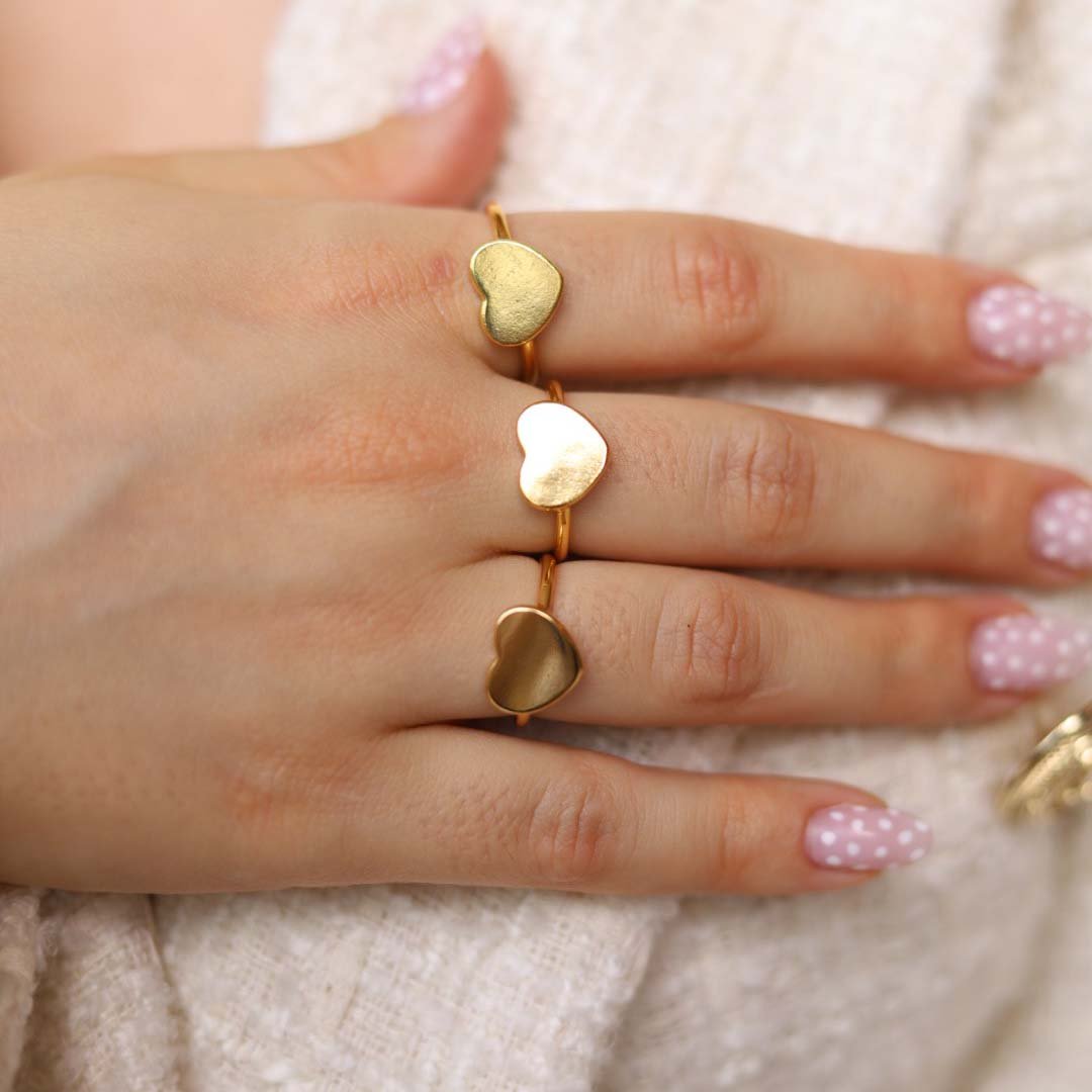 ANEL CORAÇÃO LISO DOURADO FOLHEADO