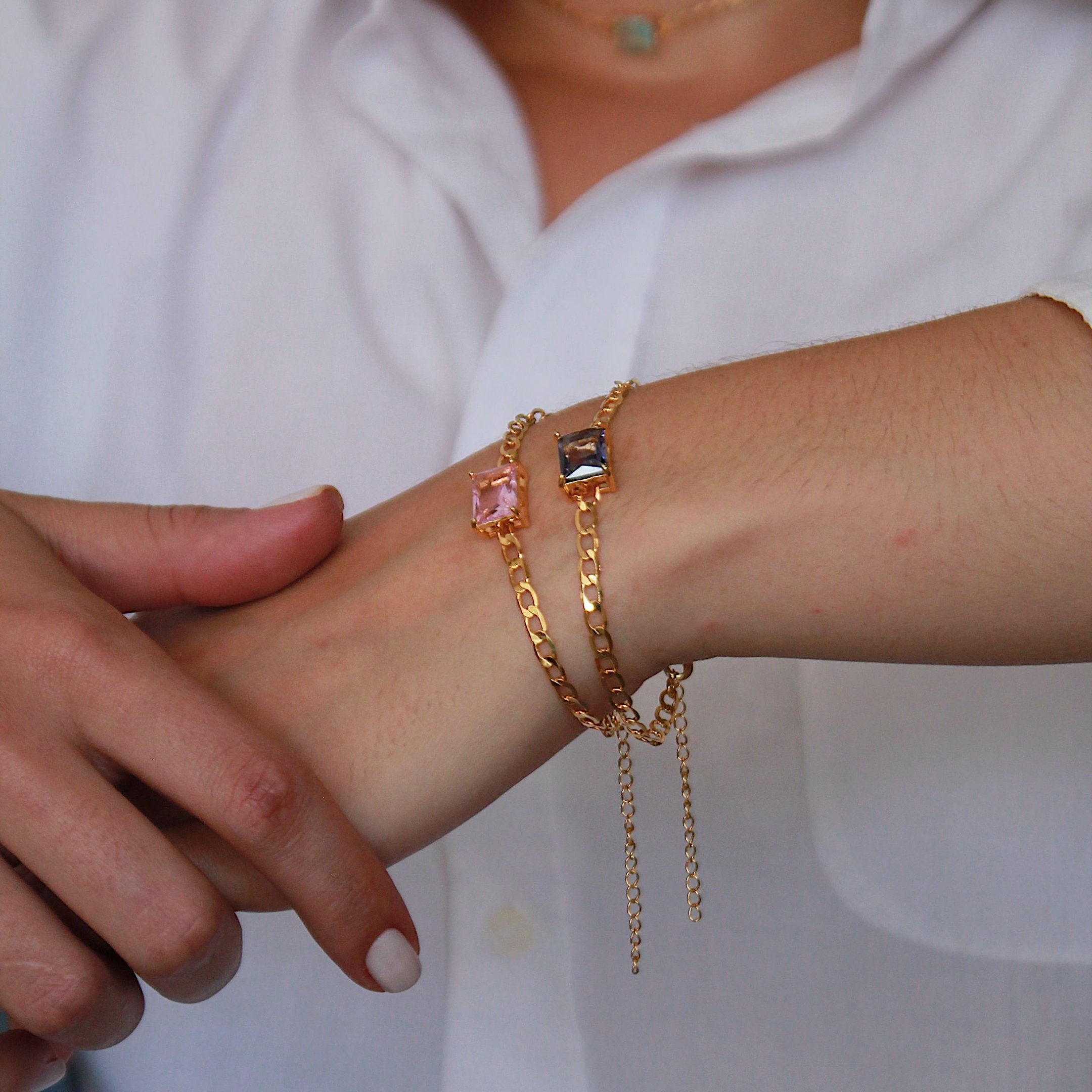 PULSEIRA ELO BAGUETE LILAS VIDRO DOURADO FOLHEADO