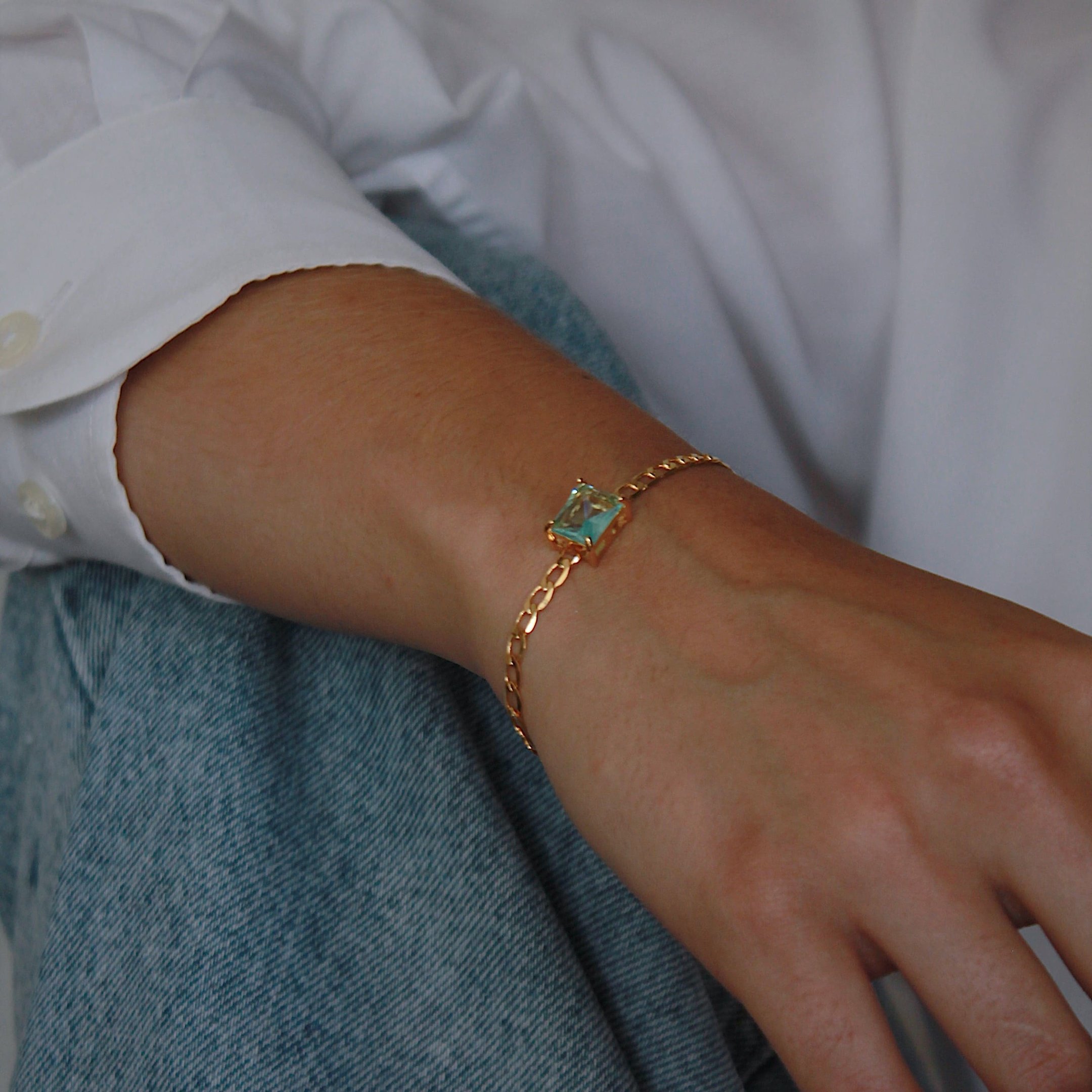 PULSEIRA ELO BAGUETE AZUL VIDRO DOURADO FOLHEADO