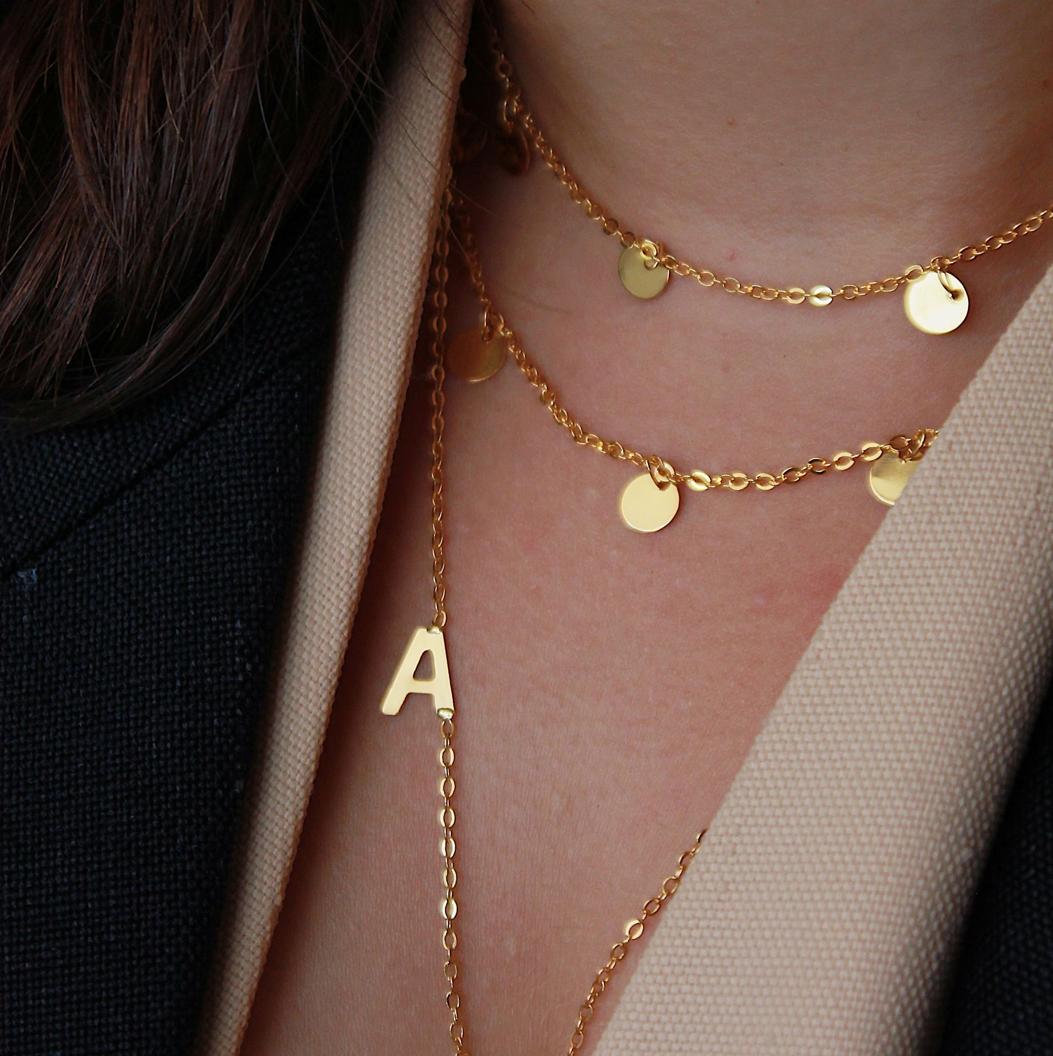 COLAR DUPLO MINI MEDALHAS CADEADO DOURADO FOLHEADO
