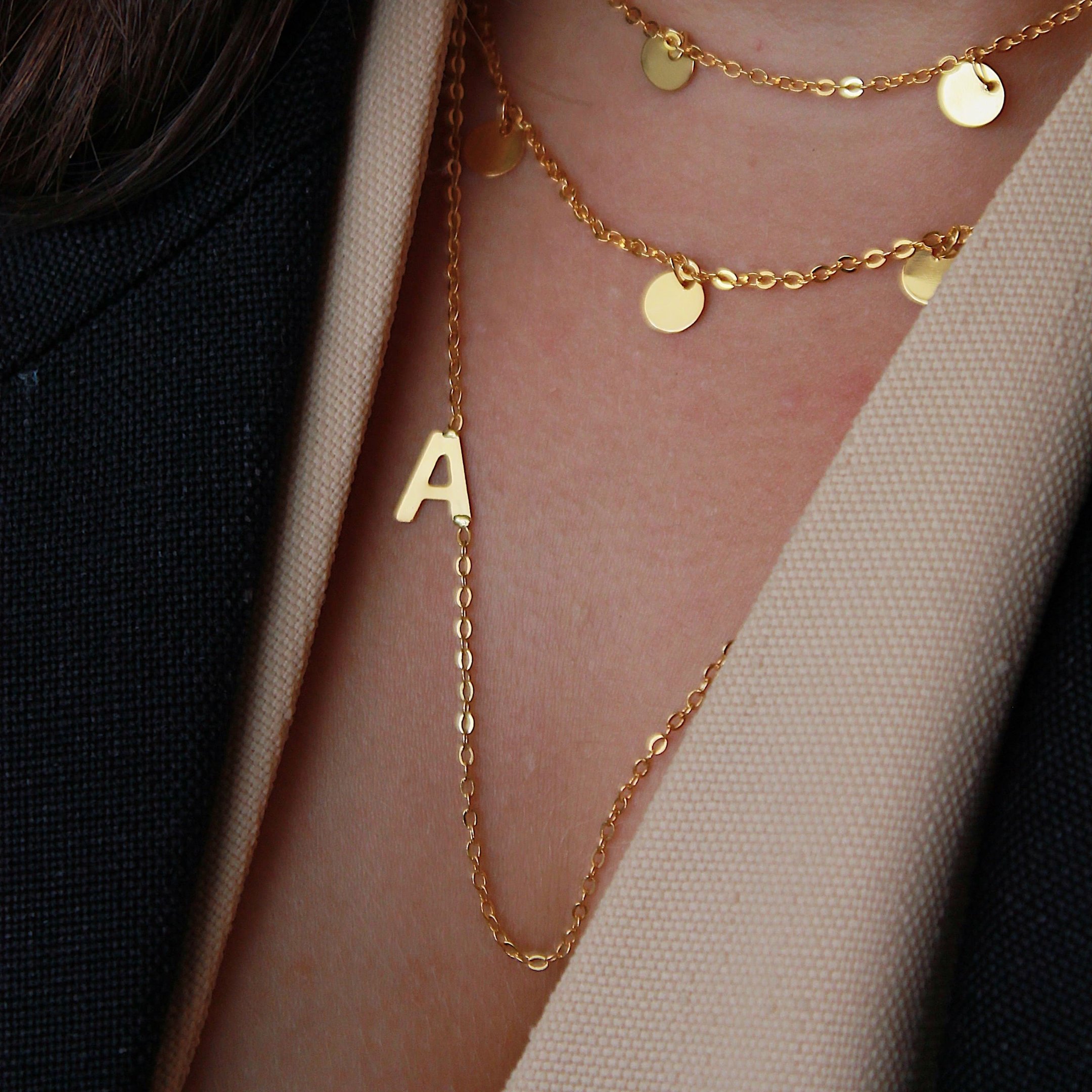 COLAR LONGO LETRA BANHADO A OURO 18K