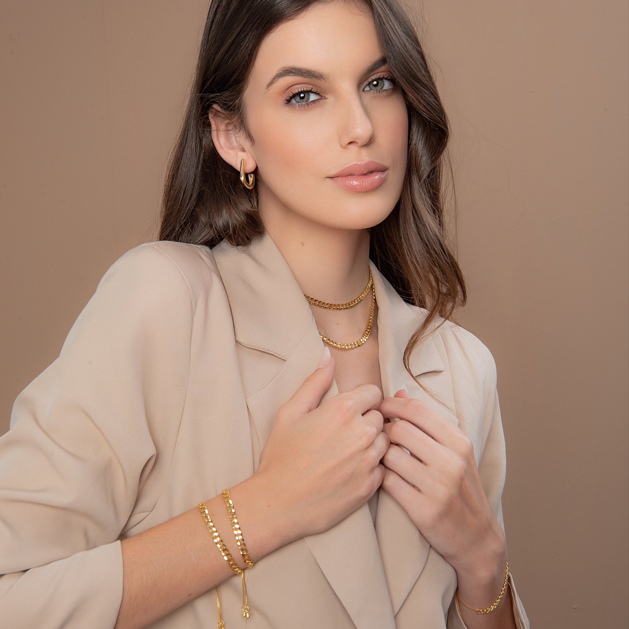 ARGOLA VERONA M DOURADO FOLHEADO