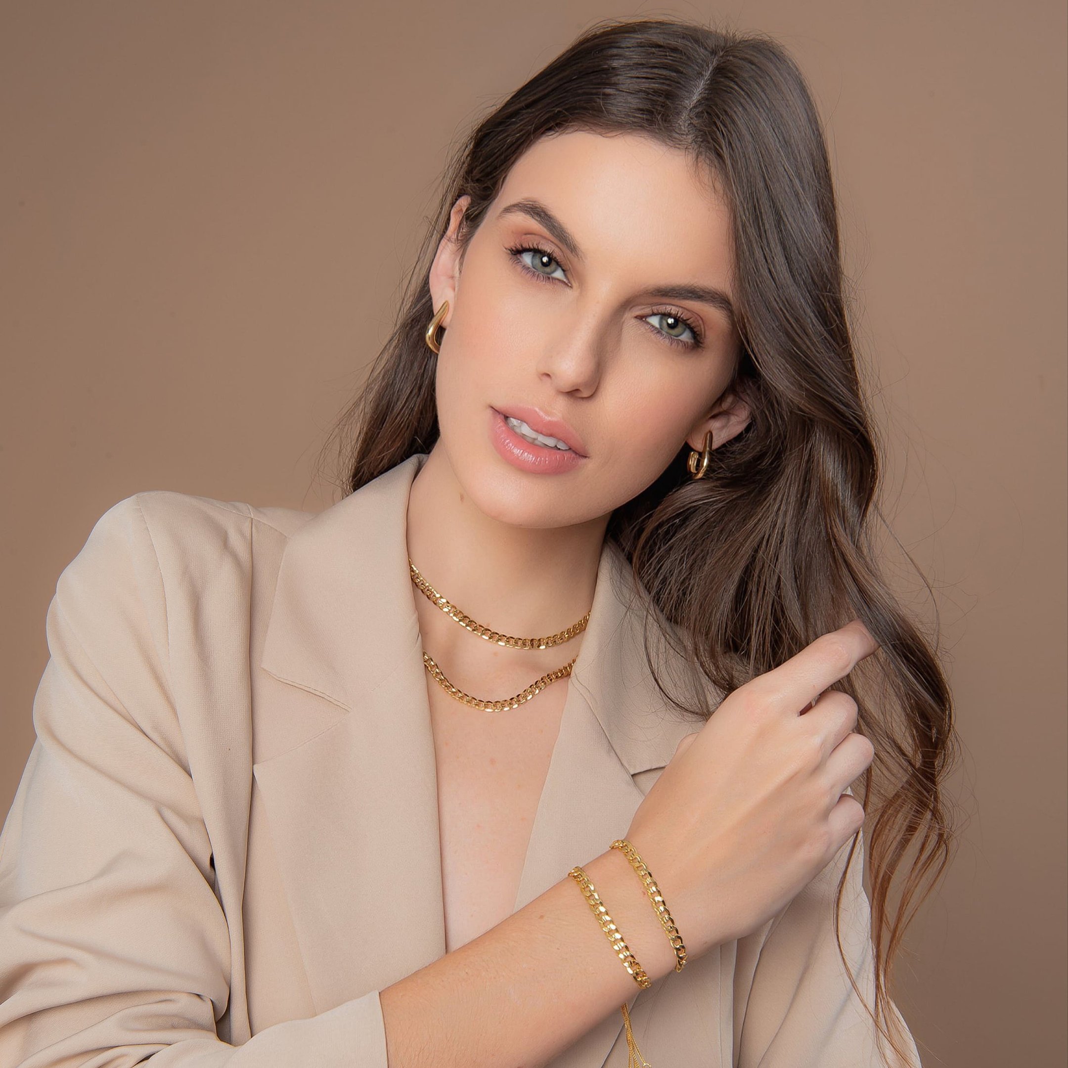 ARGOLA VERONA M DOURADO FOLHEADO