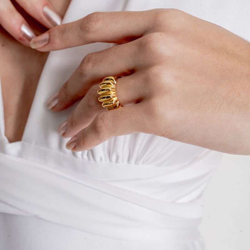 ANEL BRAVURA BANHADO A OURO 18K