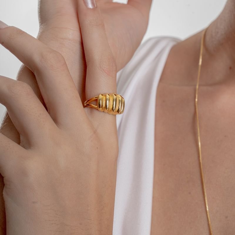 ANEL BRAVURA BANHADO A OURO 18K