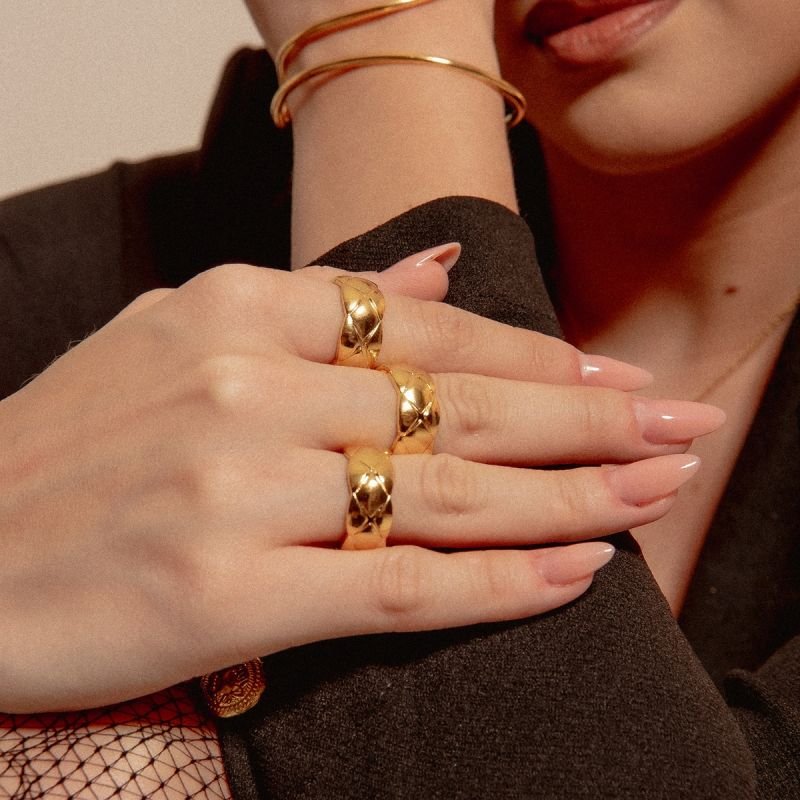 ANEL COCO X M BANHADO A OURO 18K