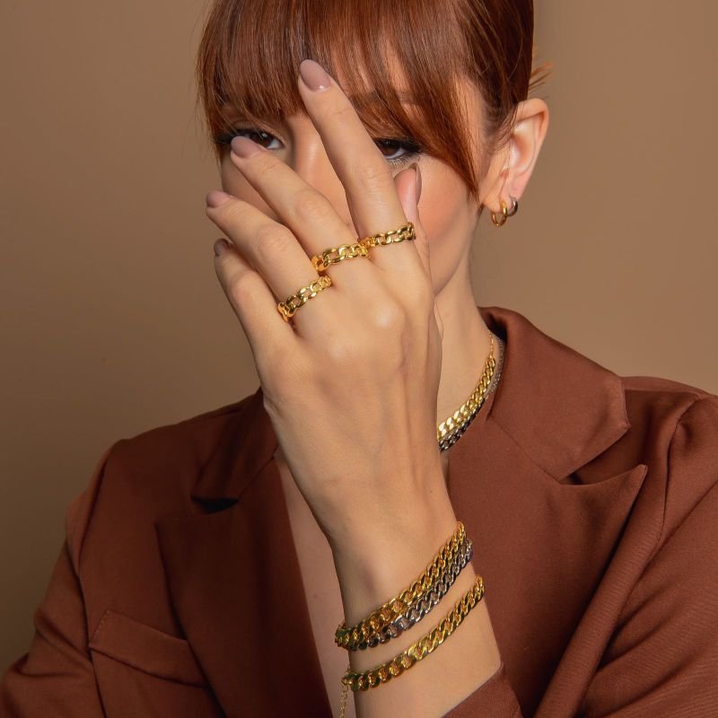 ANEL ELOS RETANGULAR DOURADO FOLHEADO