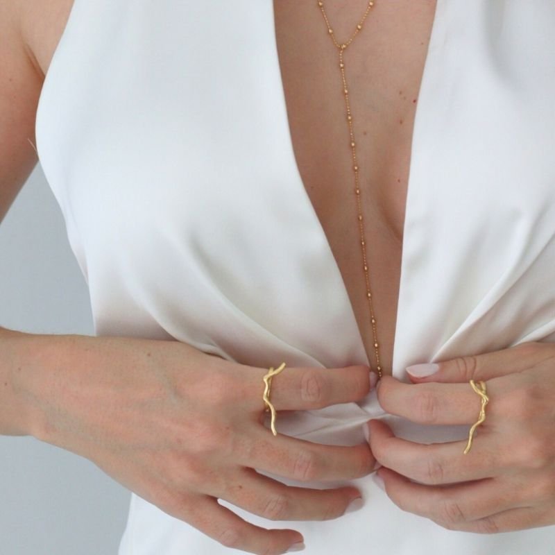 ANEL MEDIO ORGANICO BANHADO A OURO 18K