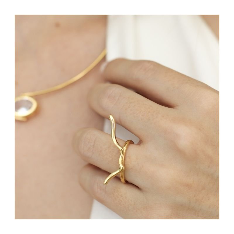 ANEL MEDIO ORGANICO BANHADO A OURO 18K