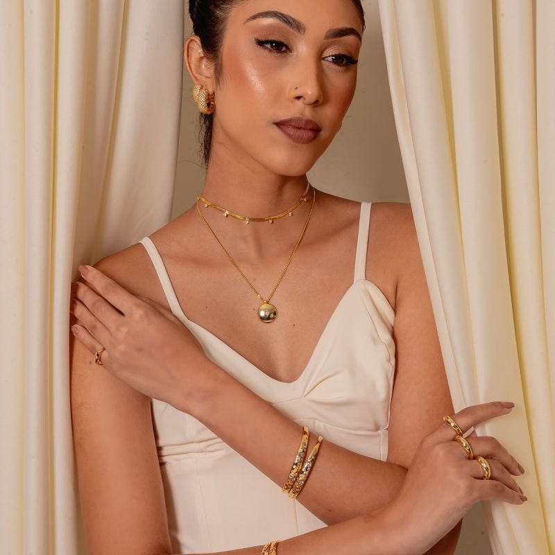 ANEL PONTOS DE ZIRCÔNIA DOURADO FOLHEADO