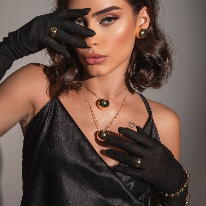 ANEL REDONDO LISO BANHADO A OURO 18K