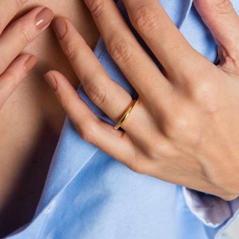 ANEL REGULAVEL OVAL BANHADO A OURO 18K