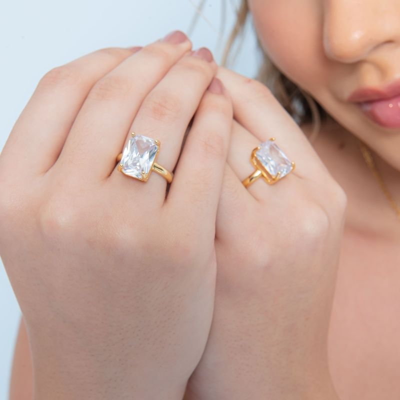 ANEL ZIRCÔNIA PRIME BAGUETE 10X14 DOURADO FOLHEADO