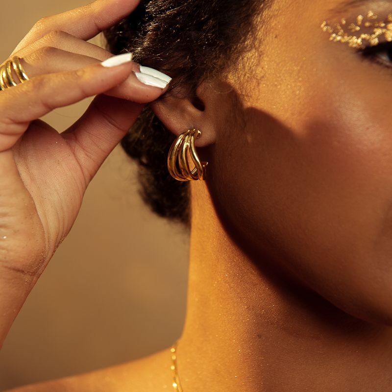 ARGOLA BEIRA-MAR DOURADO FOLHEADO