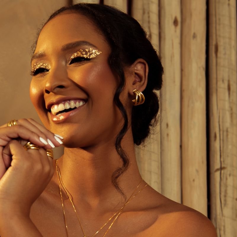 ARGOLA BEIRA-MAR DOURADO FOLHEADO