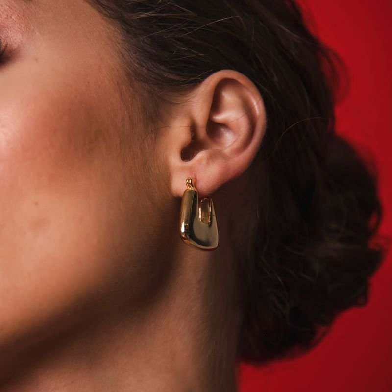 ARGOLA BOLSA DOURADO FOLHEADO