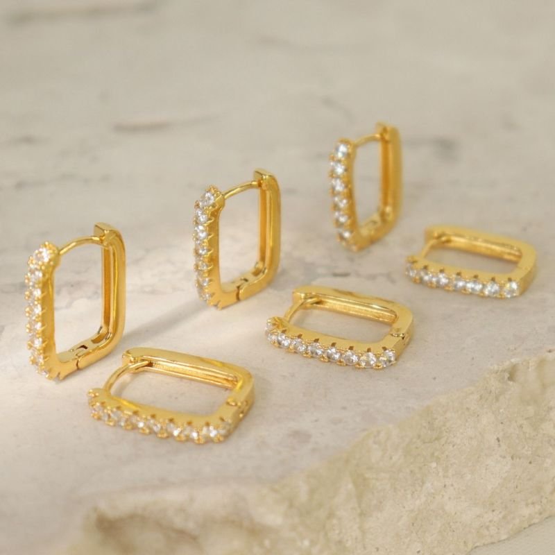 ARGOLA CLOÉ DE ZIRCÔNIA P DOURADO FOLHEADO