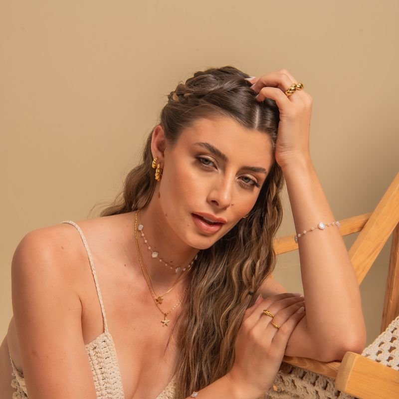 ARGOLA CROISSANT G BANHADO A OURO 18K