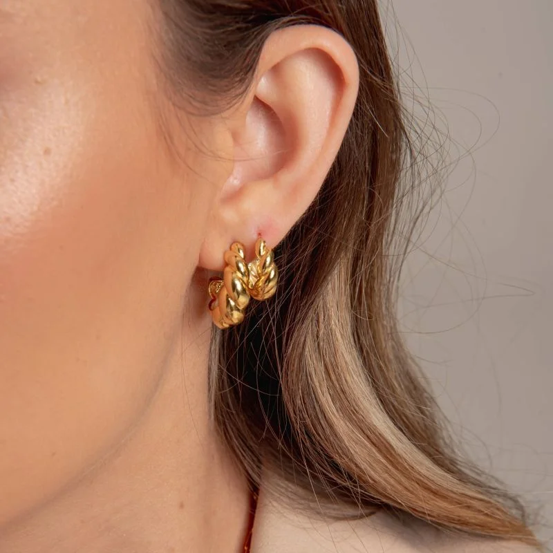 ARGOLA CROISSANT P BANHADO A OURO 18K