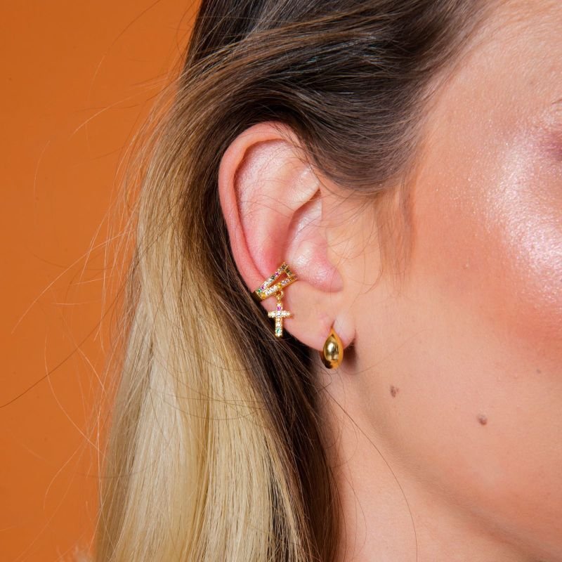 ARGOLA DELICADA LISA BORDA ARREDONDADA DOURADO FOLHEADO