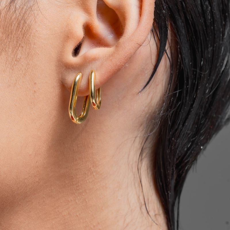 ARGOLA RETANGULAR COOL P BANHADO A OURO 18K