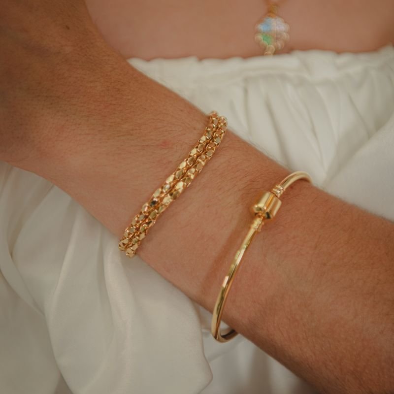 BRACELETE CHARM RÍGIDO BANHADO A OURO 18K