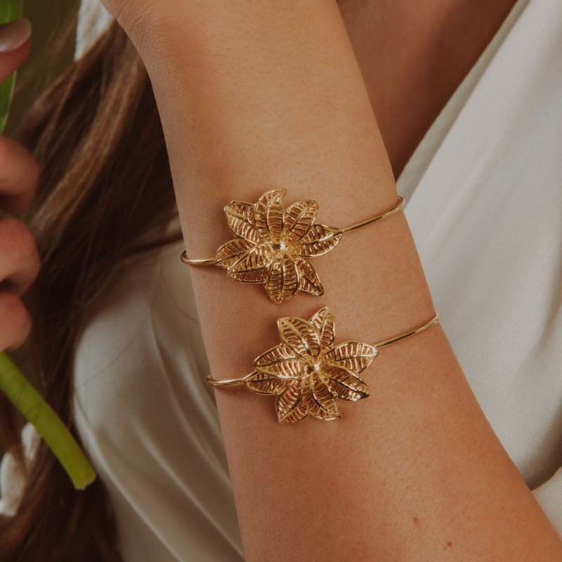 BRACELETE FLOWER BANHADO A OURO 18K