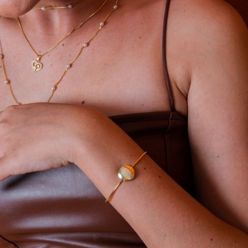 BRACELETE PINGENTE REDONDO DOURADO FOLHEADO