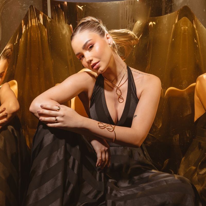 BRACELETE RIGIDO DUAS VOLTAS BANHADO A OURO 18K