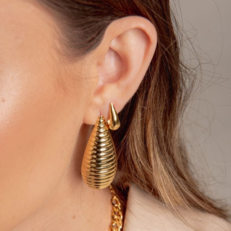 BRINCO LUXOR BANHADO A OURO 18K