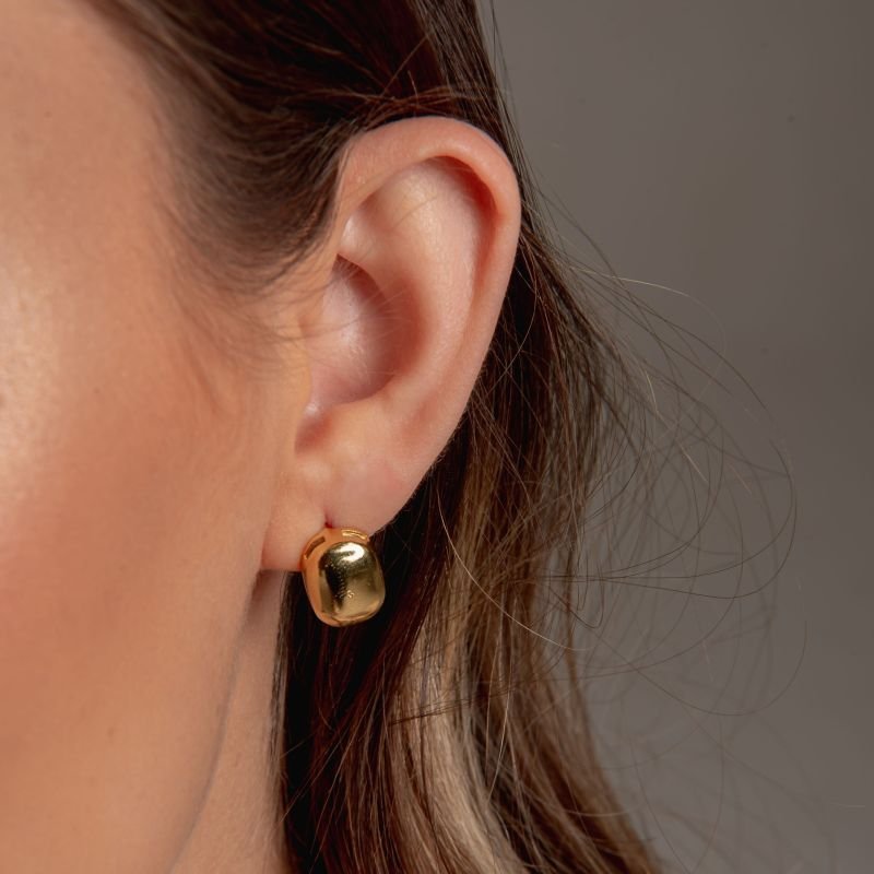 BRINCO BABI LISO BANHADO A OURO 18K