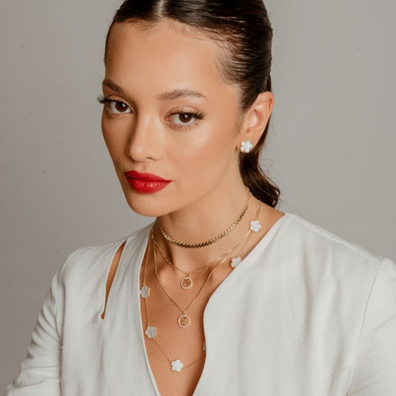 BRINCO BLUME BRANCA 14MM BANHADO A OURO 18K