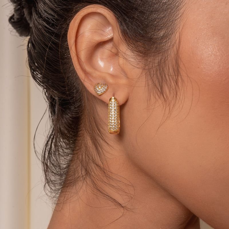 BRINCO CORAÇÃO CRAVEJADO EM ZIRCÔNIA P BANHADO A OURO 18K