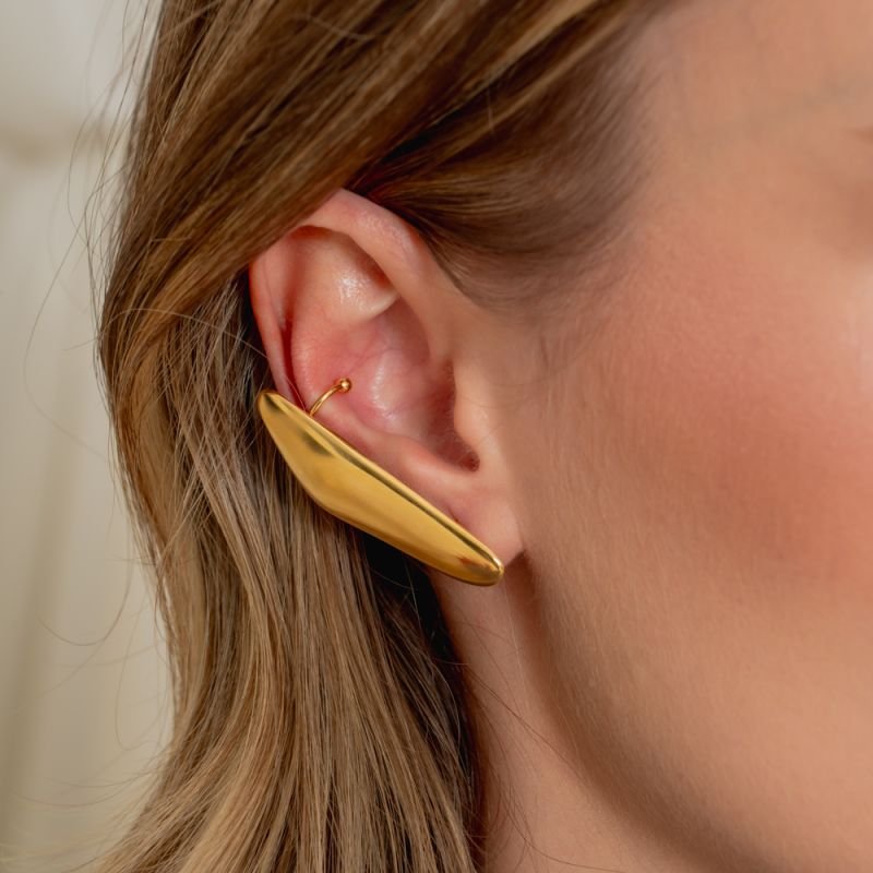 BRINCO EAR CUFF PLACA ORGANICO BANHADO A OURO 18K