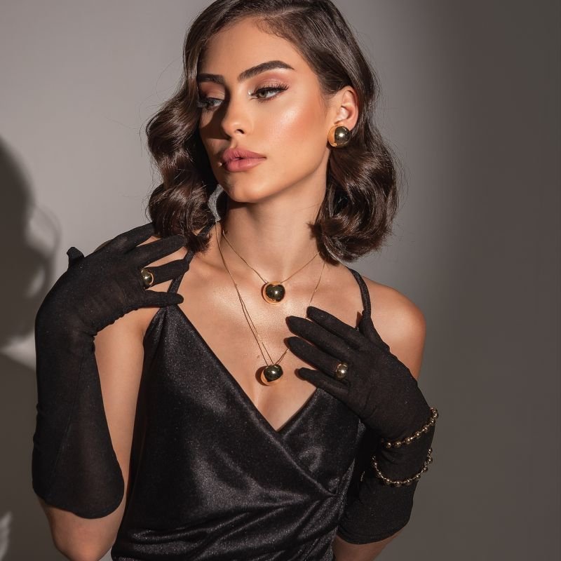 BRINCO ESFERA MAX BANHADO A OURO 18K