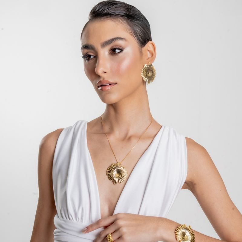 BRINCO FLUIR BANHADO A OURO 18K