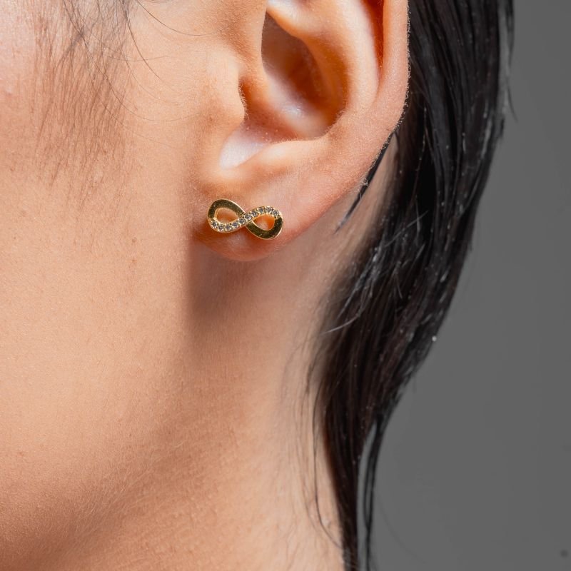 BRINCO INFINITO COM ZIRCONIA BANHADO A OURO 18K