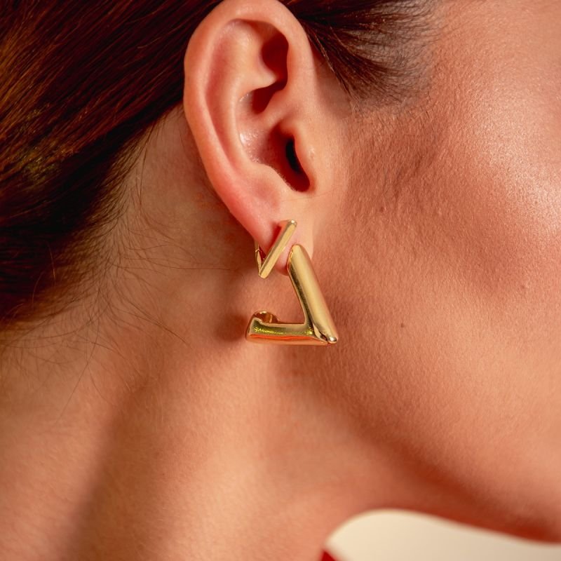 BRINCO LOUISE BANHADO A OURO 18K