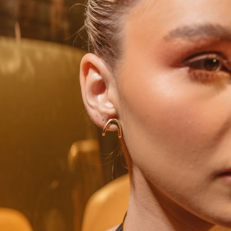 BRINCO NALU DOURADO FOLHEADO