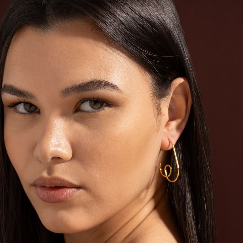 BRINCO NUVEM BANHADO A OURO 18K